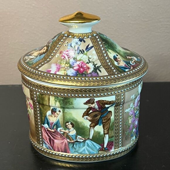 Limoges France vintage hand painted lidded jar - Picture 5 of 12